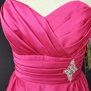 BrandNWT strapless short cocktail dress